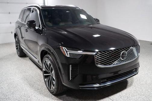 Onyx Black Metallic 2025 Volvo XC90 B6 Plus 7-Seater