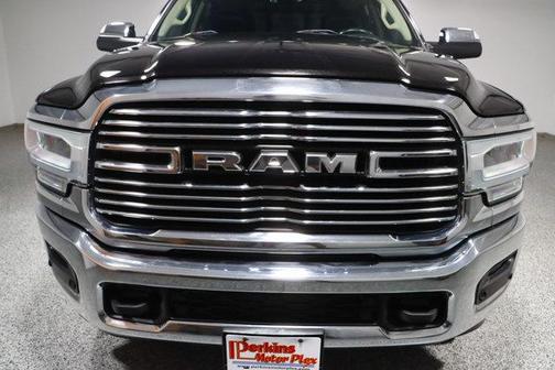 2019 RAM 2500 Laramie Crew Cab 4x4 6'4' Box
