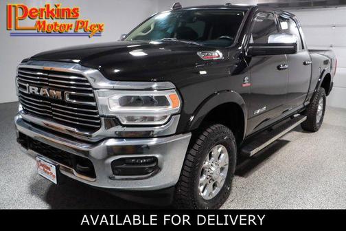 2019 RAM 2500 Laramie Crew Cab 4x4 6'4' Box