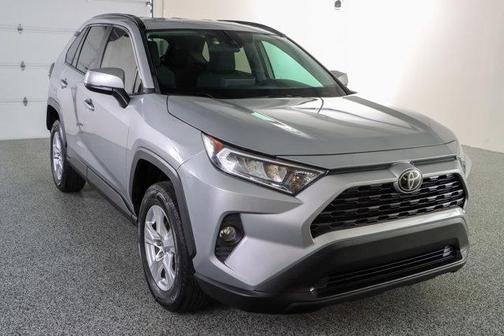 Silver Sky Metallic 2020 Toyota RAV4 XLE