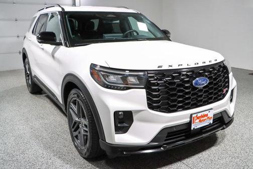 Star White Metallic Tri-Coat 2025 Ford Explorer ST