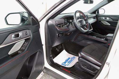 Star White Metallic Tri-Coat 2025 Ford Explorer ST