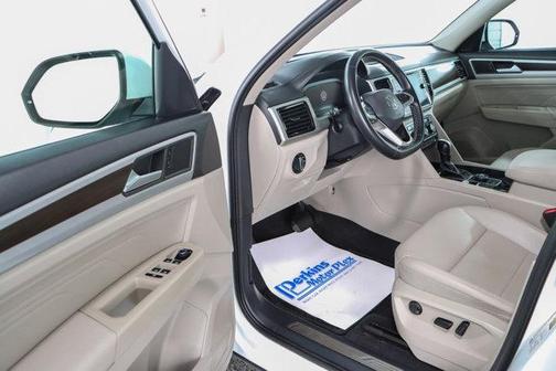 2022 Volkswagen Atlas 3.6L SE w/Technology