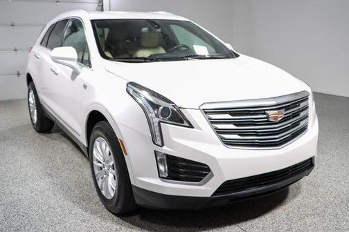 Crystal White Tricoat 2018 Cadillac XT5 Base