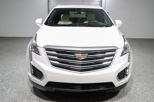 Crystal White Tricoat 2018 Cadillac XT5 Base