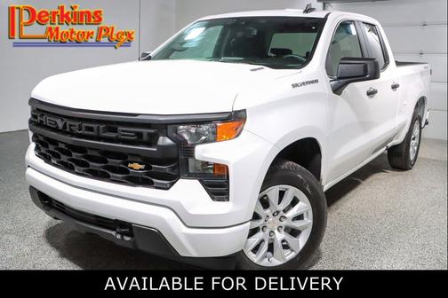 Summit White 2024 Chevrolet Silverado 1500 Custom