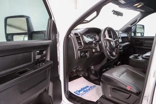 Bright White Clearcoat 2023 RAM 2500 Tradesman Crew Cab 4x4 8' Box