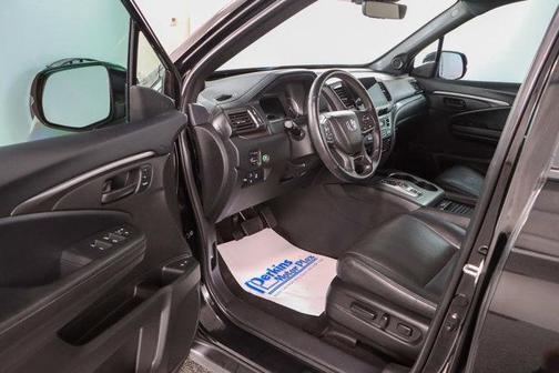 Crystal Black Pearl 2023 Honda Passport AWD EX-L