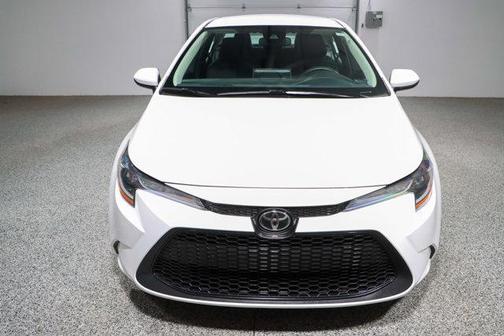 Super White 2021 Toyota Corolla LE
