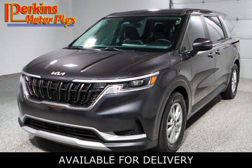 2024 Kia Carnival LX