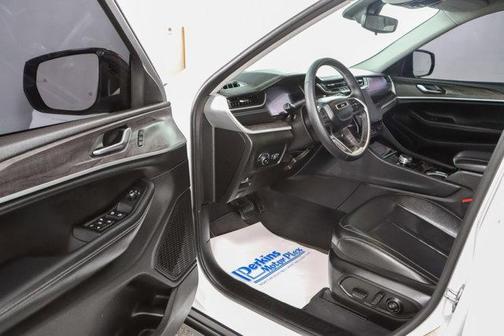Bright White Clearcoat 2023 Jeep Grand Cherokee Limited