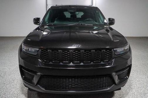 2022 Jeep Grand Cherokee Altitude