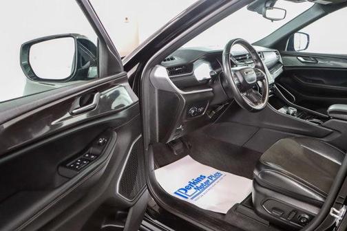 2022 Jeep Grand Cherokee Altitude