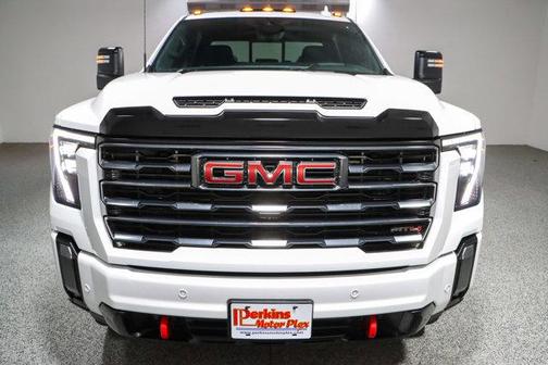 2024 GMC Sierra 2500 AT4