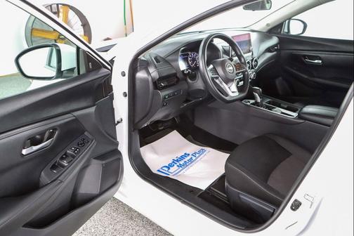 Aspen White Tricoat 2024 Nissan Sentra SV
