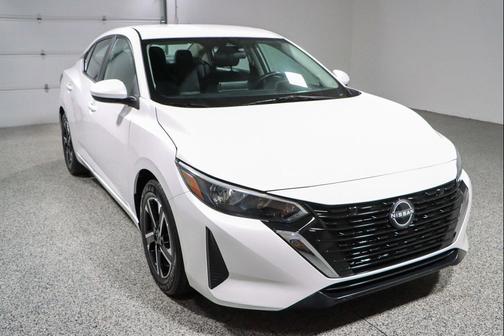 Aspen White Tricoat 2024 Nissan Sentra SV