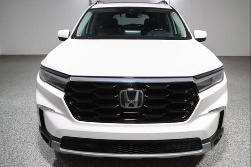 Platinum White Pearl 2024 Honda Pilot Elite