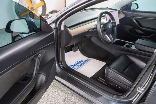 Gray 2021 Tesla Model 3 Long Range