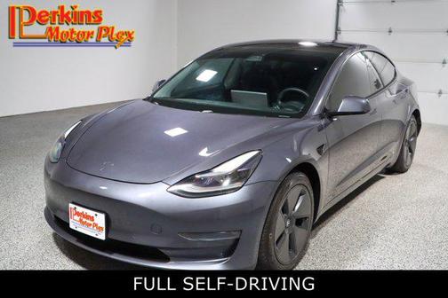 Gray 2021 Tesla Model 3 Long Range