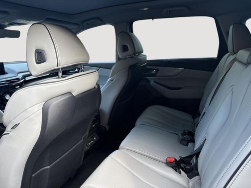 2023 Acura MDX Advance Package