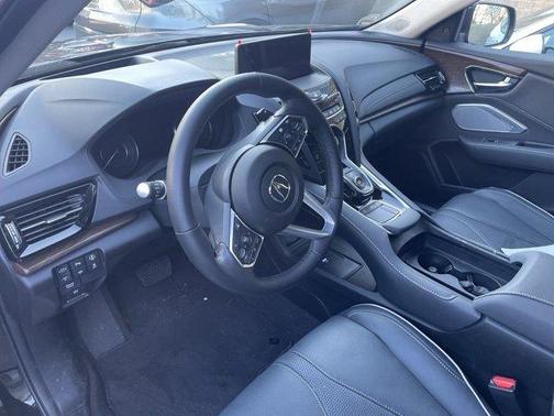 Photo 3 of 5 of 2022 Acura RDX Technology Package