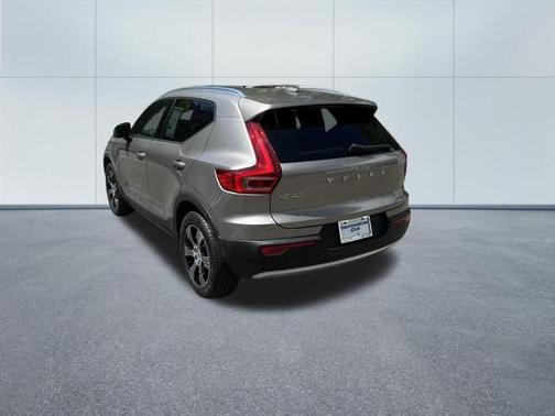 2022 Volvo XC40 T5 Inscription