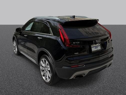 Stellar Black Metallic 2021 Cadillac XT4 Premium Luxury