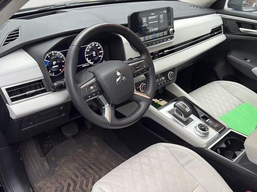 2023 Mitsubishi Outlander SEL 2.5 S-AWC