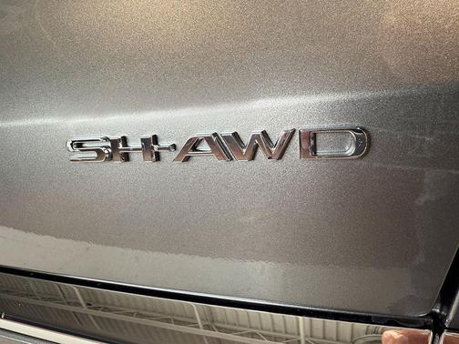 Liquid Carbon Metallic 2026 Acura MDX Standard