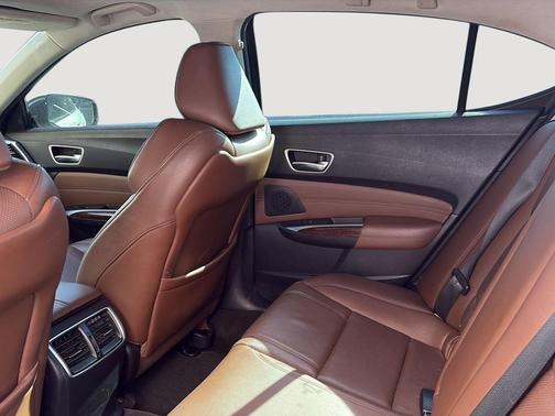 Bellanova White Pearl 2018 Acura TLX Technology