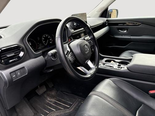 2023 Honda Pilot AWD EX-L 7 Passenger