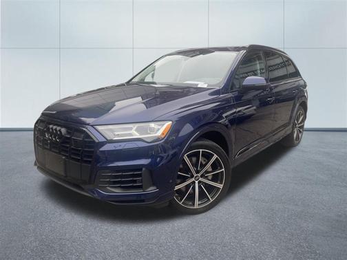 2022 Audi Q7 55 Premium Plus