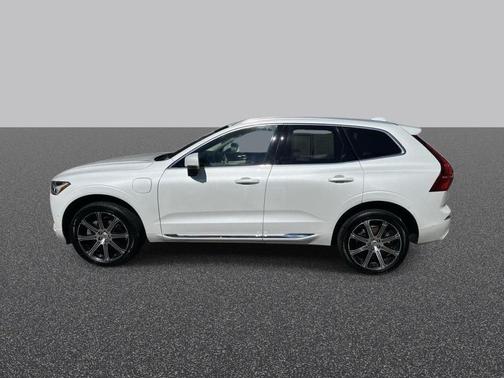 2018 Volvo XC60 Recharge Plug-In Hybrid T8 Inscription