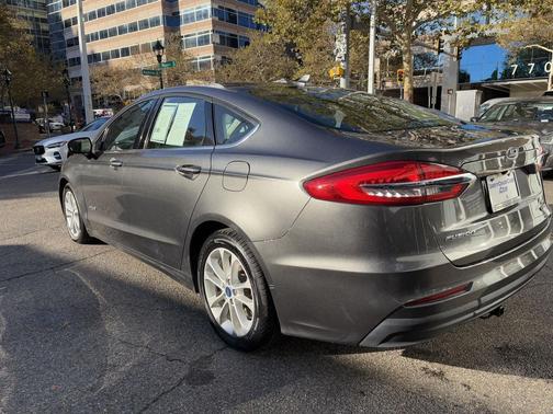 2019 Ford Fusion Hybrid SE