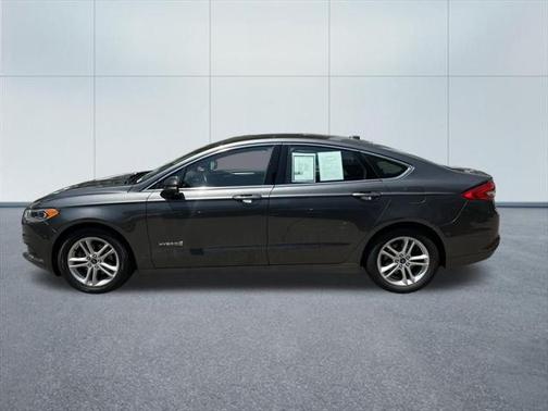 2018 Ford Fusion Hybrid SE