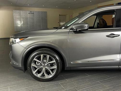 Liquid Carbon Metallic 2024 Acura MDX Technology Package