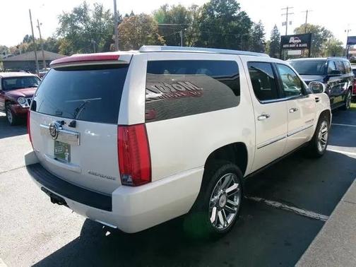 White Diamond Tricoat 2013 Cadillac Escalade ESV Platinum Edition