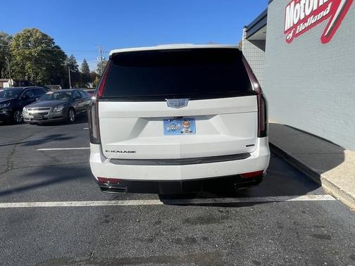 2022 Cadillac Escalade ESV Sport Platinum