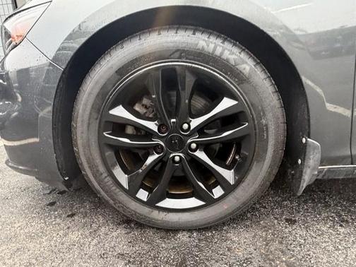 2017 Chevrolet Malibu Hybrid Base