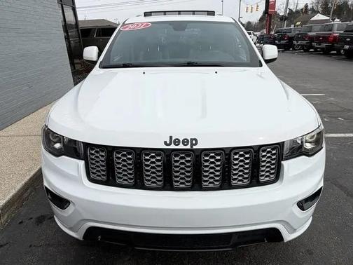 2021 Jeep Grand Cherokee Laredo