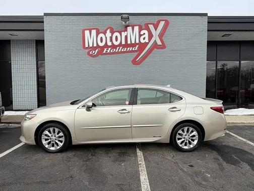 2013 Lexus ES 300h Base