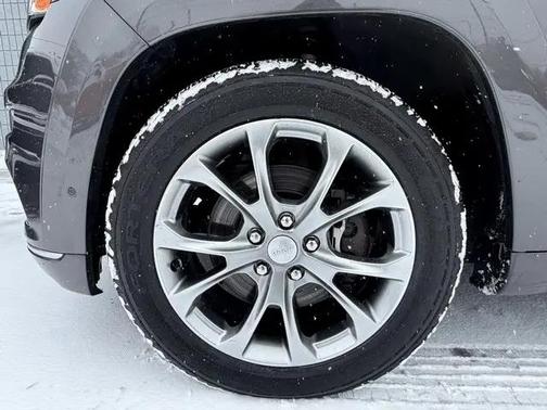 2021 Jeep Grand Cherokee Summit