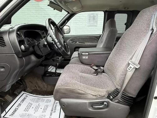 2002 Dodge Ram 2500 Laramie