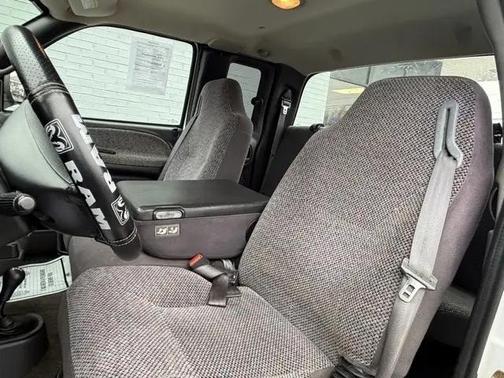 2002 Dodge Ram 2500 Laramie