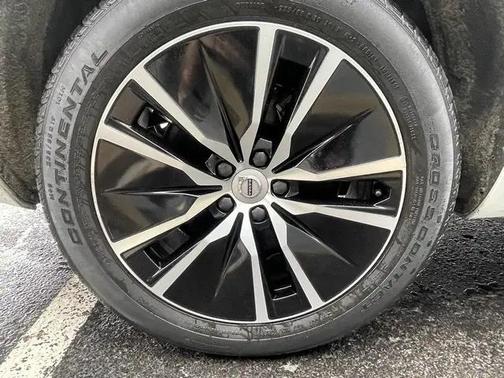 2020 Volvo XC90 T5 Momentum