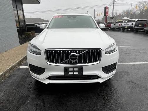 2020 Volvo XC90 T5 Momentum