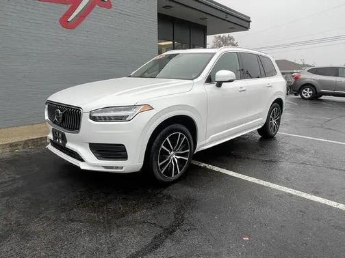 2020 Volvo XC90 T5 Momentum