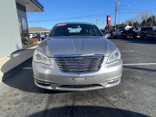 2013 Chrysler 200 Limited