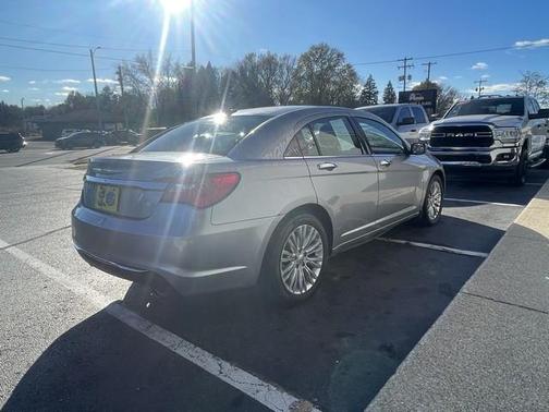2013 Chrysler 200 Limited