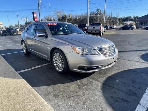 2013 Chrysler 200 Limited